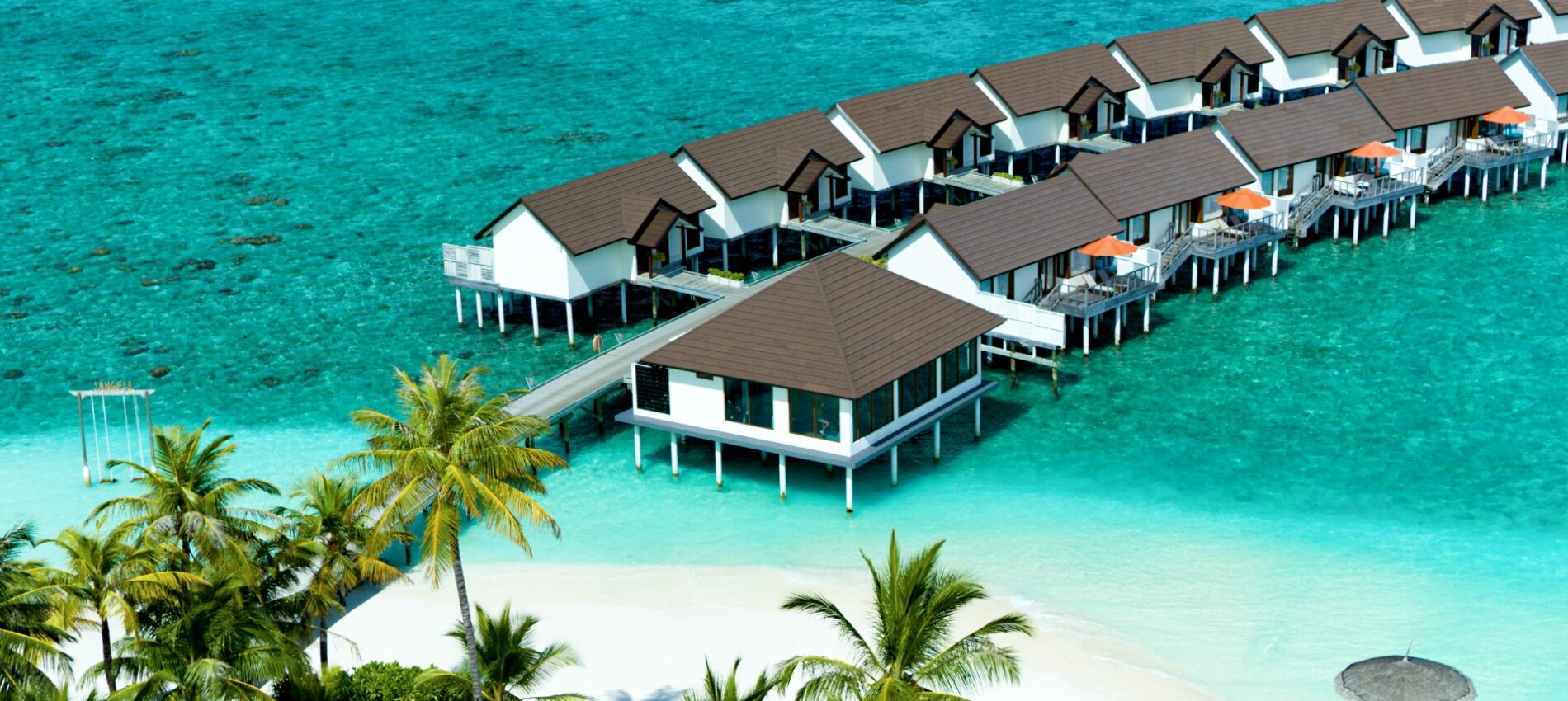 6.18年中慶 活動開跑囉~ 5 OBLU SELECT at Sangeli AERIAL VIEW Water Villas aspect ratio 1900 850