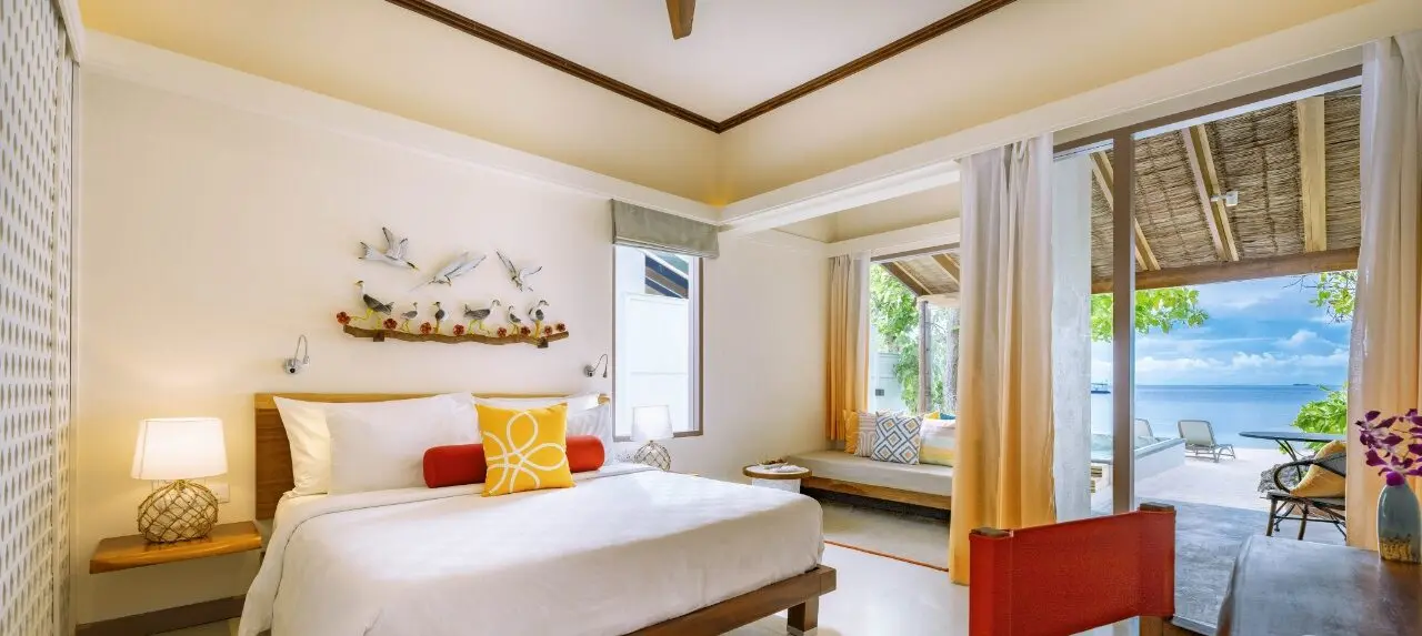 玩轉馬爾地夫_OBLU NATURE Helengeli_奧露島_deluxe beach pool villa_臥室1