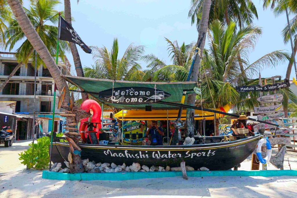 Maafushi 水上活動 2 Maafushi 潛水與水上運動中心外觀