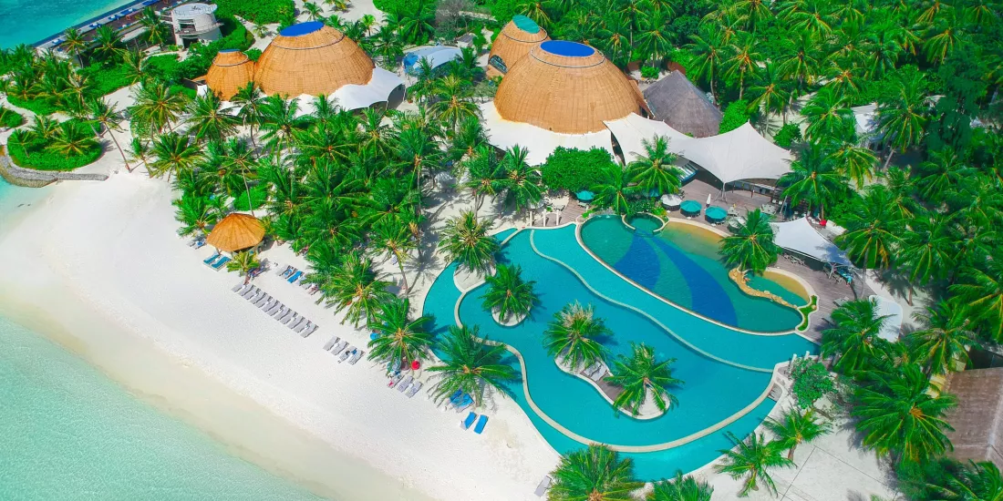 玩轉馬爾地夫 Holiday Inn Resort Kandooma Maldives 度假村全景2